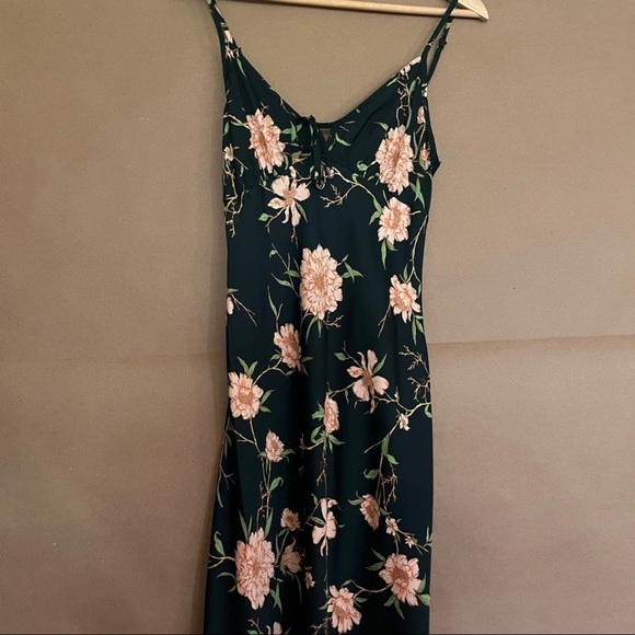 ISO (in search of) UO Betsy Floral Satin Midi Dress - Picture 3 of 4
